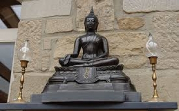 Sống chân thật